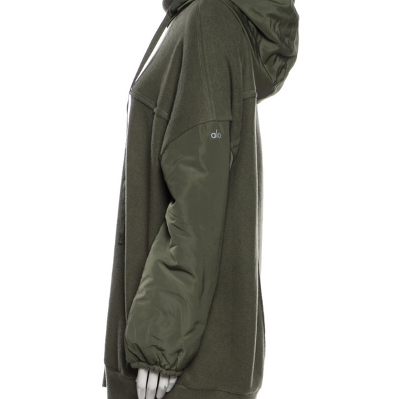 Alo Yoga Cowl Neck Long Sleeve Sweatshirt - Picture 3 of 3